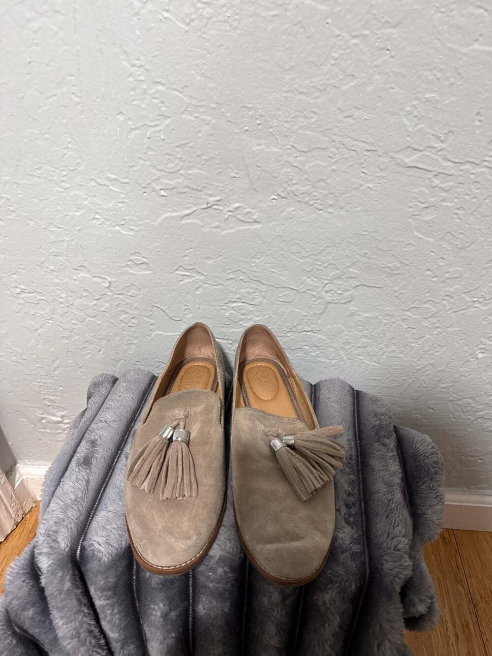 Franco Sarto slip on suede size 6.5